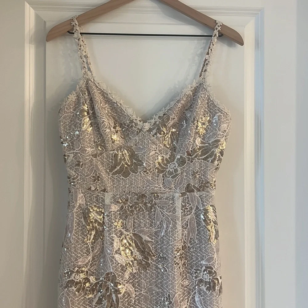 MARCHESA NOTTE Floral Sequin Gown Size 2 - Picture 7 of 11